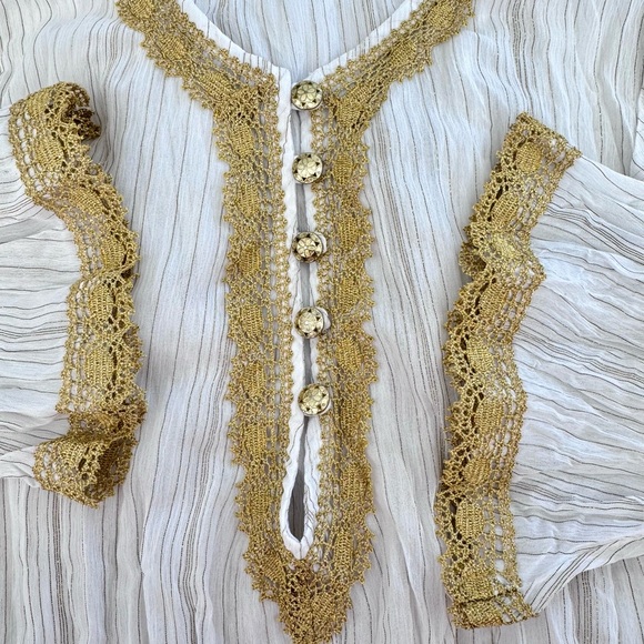 Cache White Tunic Size S Long Sleeve Gold Trim Crinkle Sheer Metallic Stripes - Picture 6 of 7